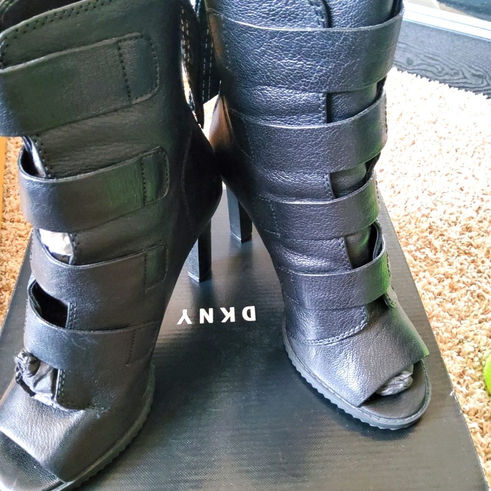 DKNY Women's leather bootie